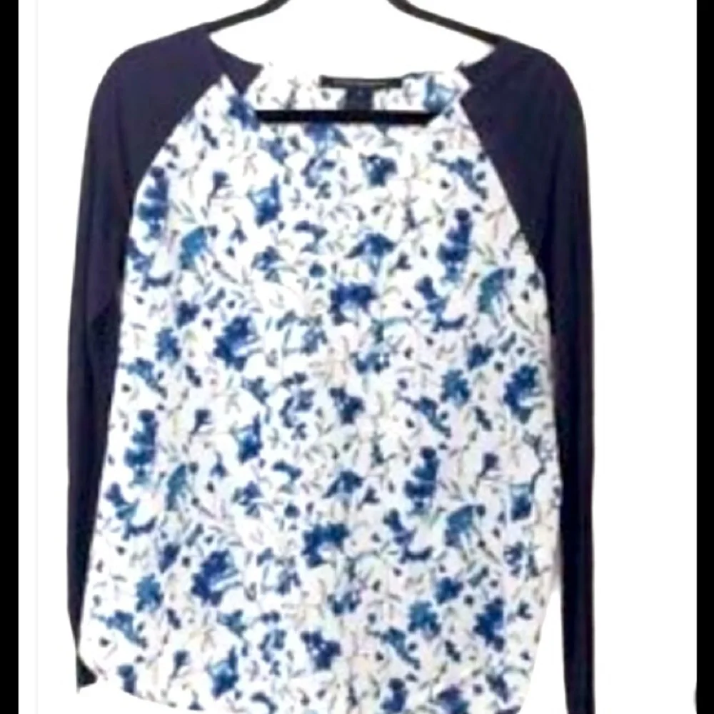 French Connection Blue/White Floral Sm Tee -small
